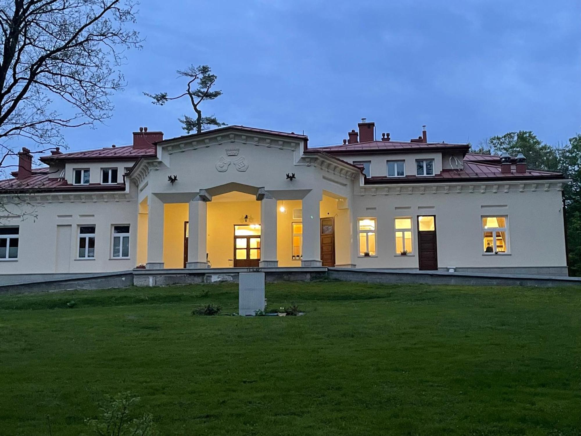 Palac Zbylitowskich Zbylitowska Gora 外观 照片